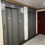 Neves - Location: Pour 4 Personnes Dans Un Quartier Jeune Et Anime Апартаменты *
