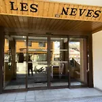 Апартаменты Neves - Location: Pour 4 Personnes Dans Un Quartier Jeune Et Anime *