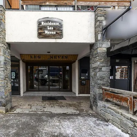 Neves - Location: Pour 4 Personnes Dans Un Quartier Jeune Et Anime *